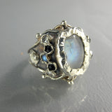 Silver Queen Ring With Moonstone and Onyx