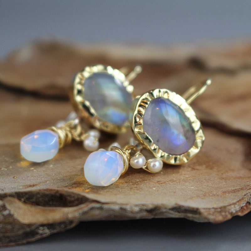 9K Gold Moonstone Eye Earrings