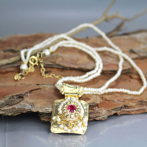 Gold Filled Zircon Pearl Queen Necklace