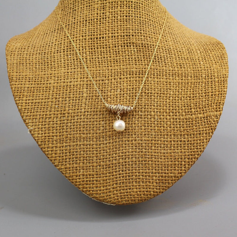 Wire Wrapped Pendant, Pearl Necklace, Bridesmaid Gift, Wedding Jewelry, Bridal Gift, Gold Pearl Necklace, Minimalist Necklace, Dainty