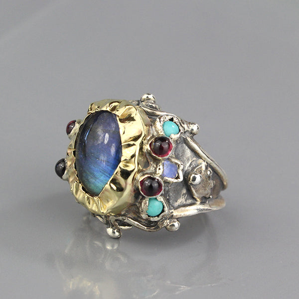 Silver and 9K Solid Gold Labradorite Queen Ring