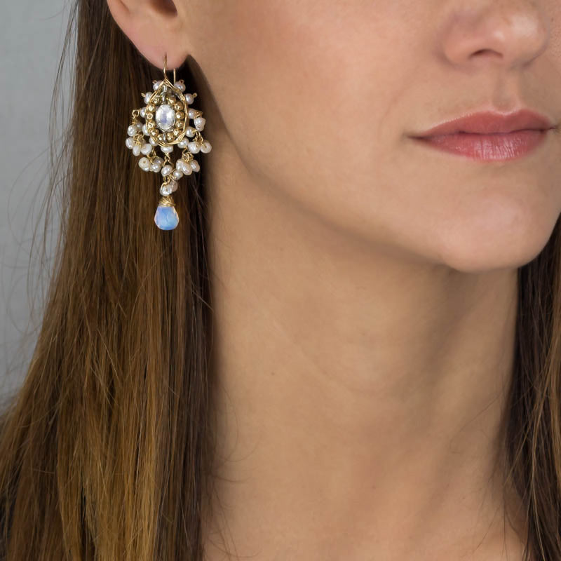 Maharaja Moonstone Pearl Earrings