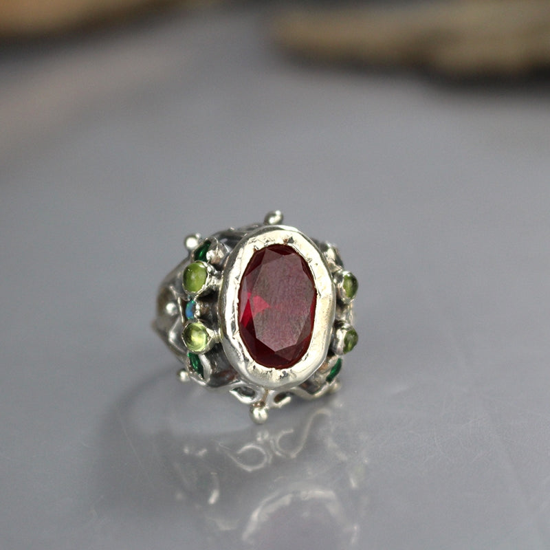 Queen Ring With Pink Zircon and Peridot