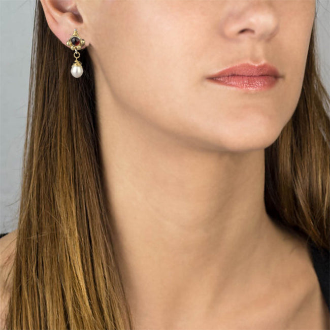 Garnet Pearl Spring Stud Earrings