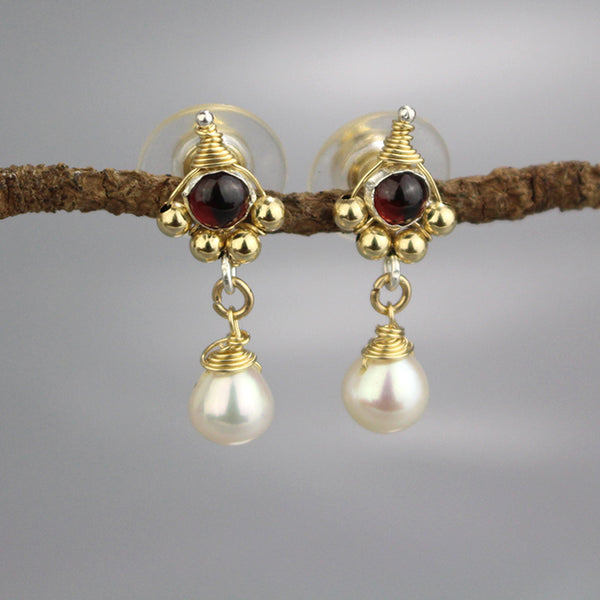 Garnet Pearl Spring Stud Earrings